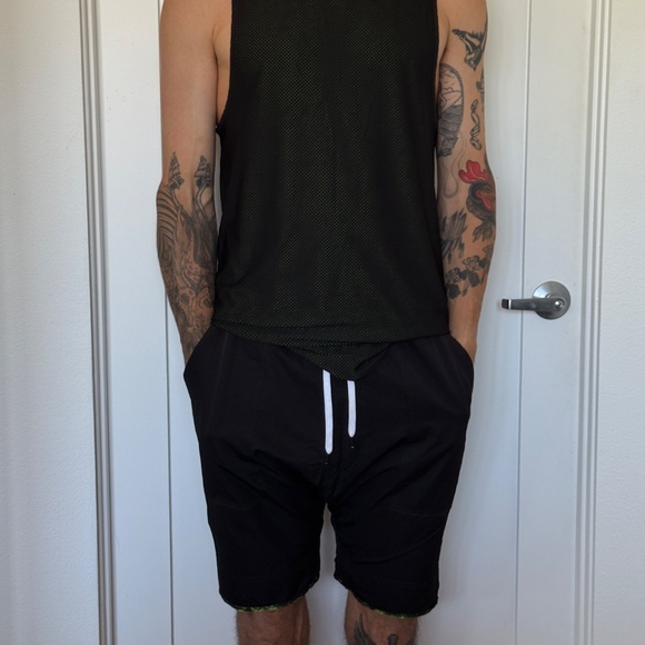 Control Sector Reversible Sequin Set – Neon Jungle Edition - Picture 9 of 16